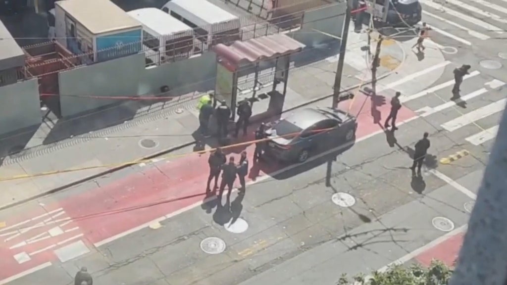 Suspect fleeing San Francisco police dies after crashing scooter, police say โ CBS Bay Area (KPIX), Cupertino Technology news