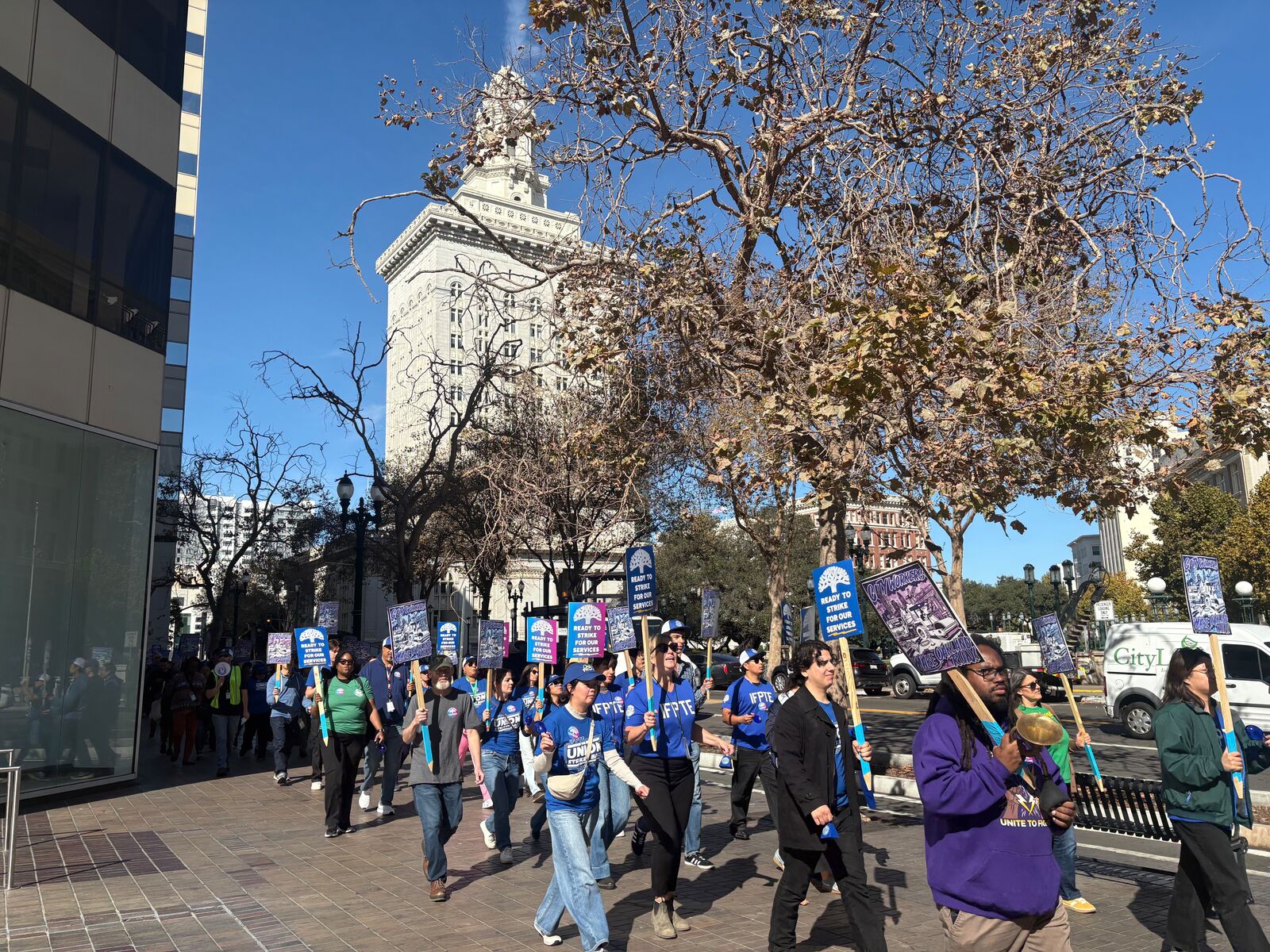 Oakland city workers will strike Nov. 5 if no deal is reached — Cupertino Community news