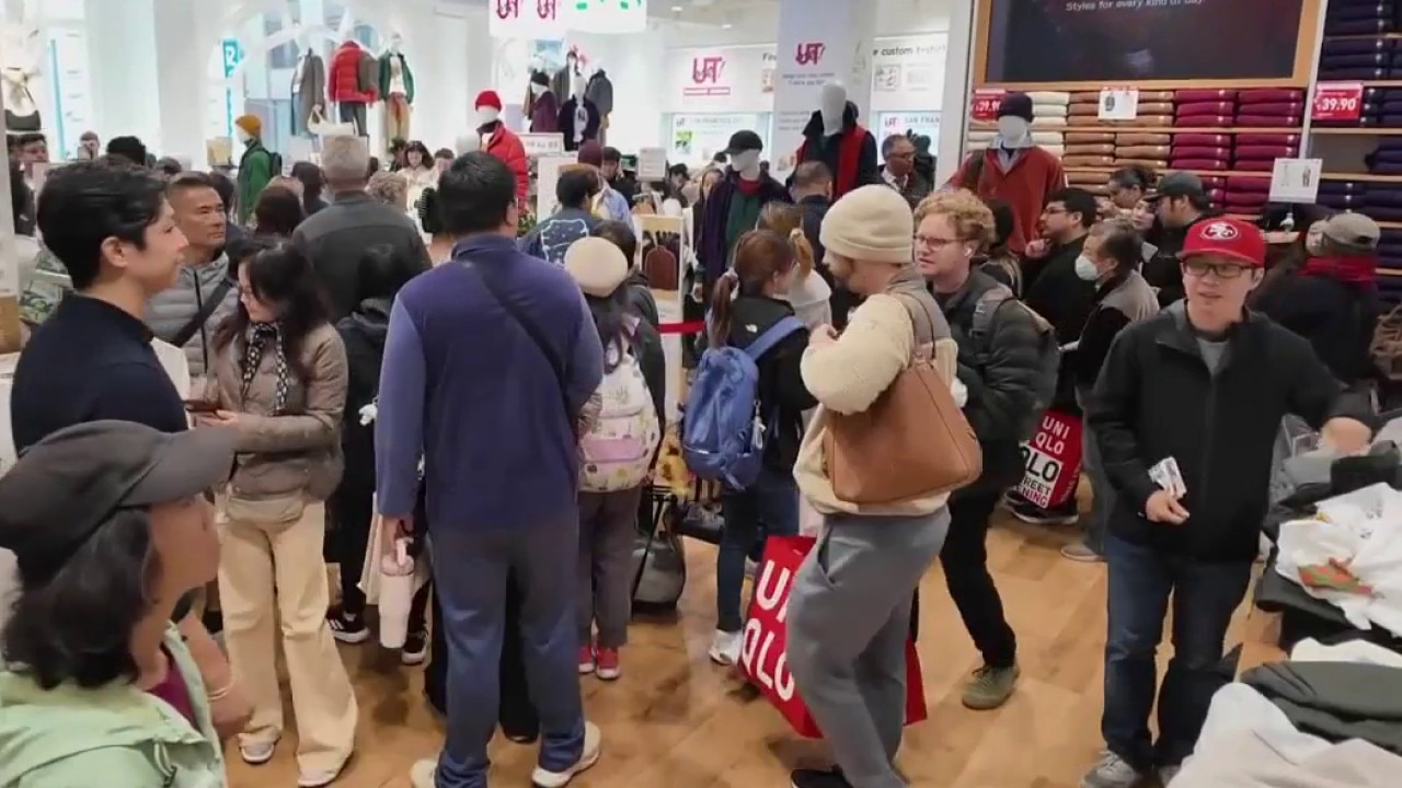 Crowds line up for grand opening of new Uniqlo store in SF — KTVU FOX 2 Bay Area, Cupertino Business news