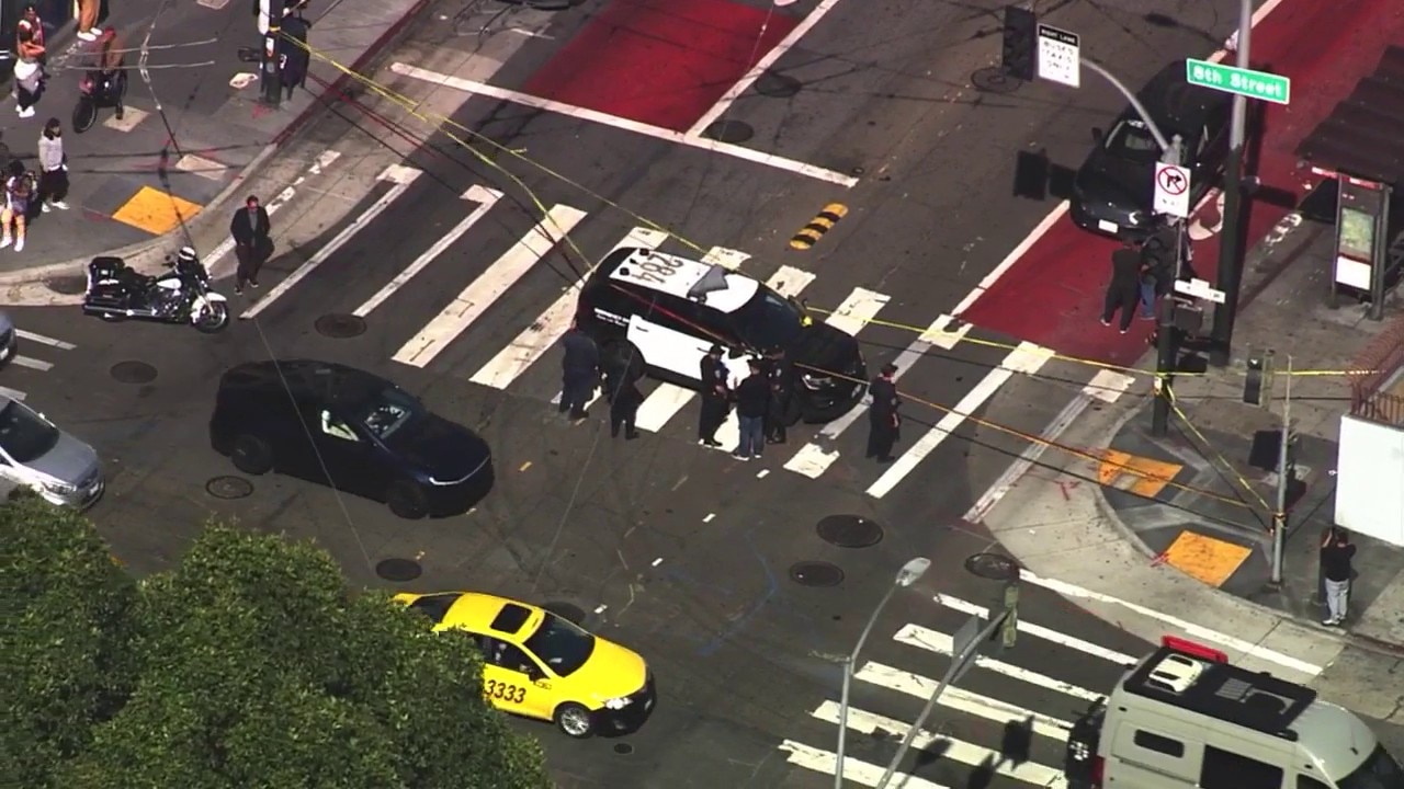 Suspect fleeing SF police on scooter crashes into street fixture — KTVU FOX 2 Bay Area, Cupertino Community news